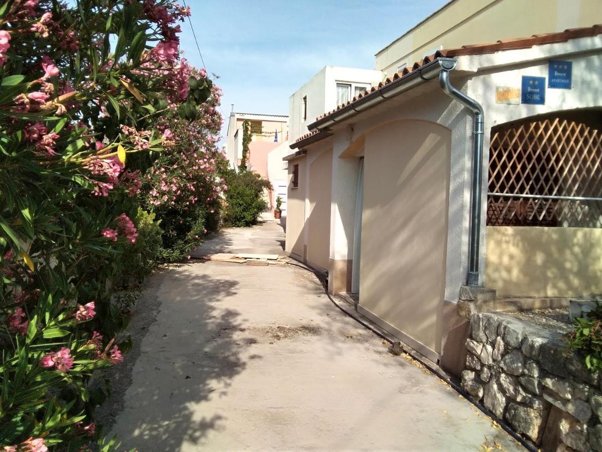 Ferienwohnung Isabele Brodarica  Exterior foto